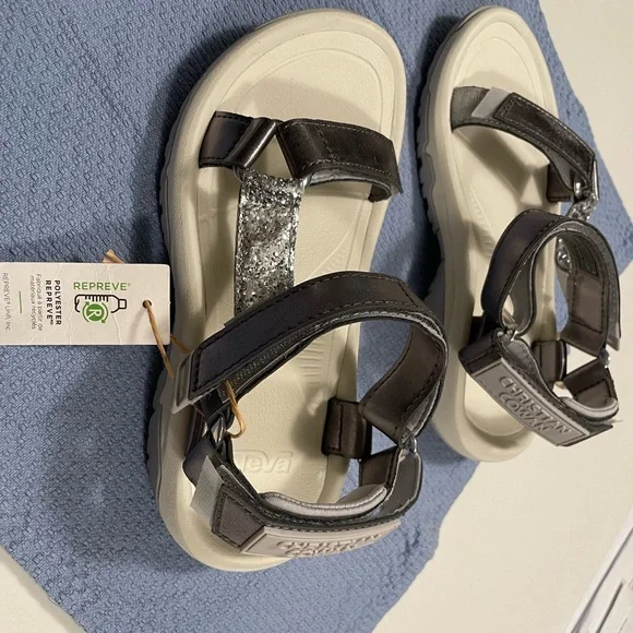 COPY - Teva-Sandals - Picture 2 of 10